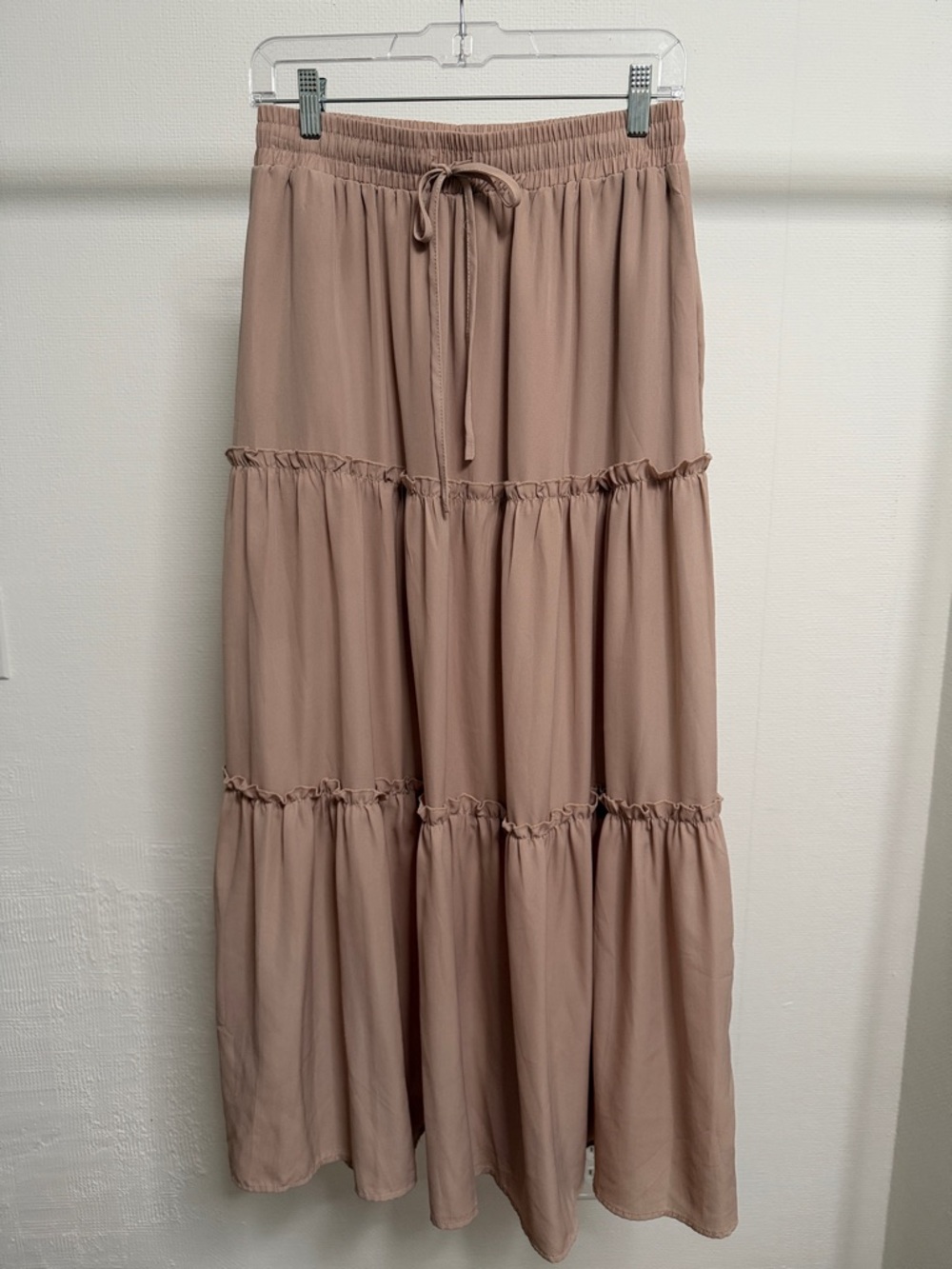 Elastic-Waist Tiered Maxi Skirt in light brown